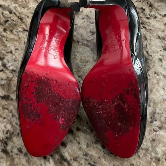 Authentic Christian Louboutin simple black patent pumps 100 (US Size 6) - Picture 13 of 13
